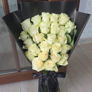 buchet cu 20 trandafiri albi