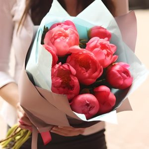 Buchet cu 9 Bujori Coral Charm
